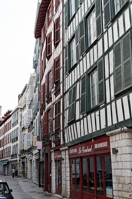 Bayonne-Avril 2012-030